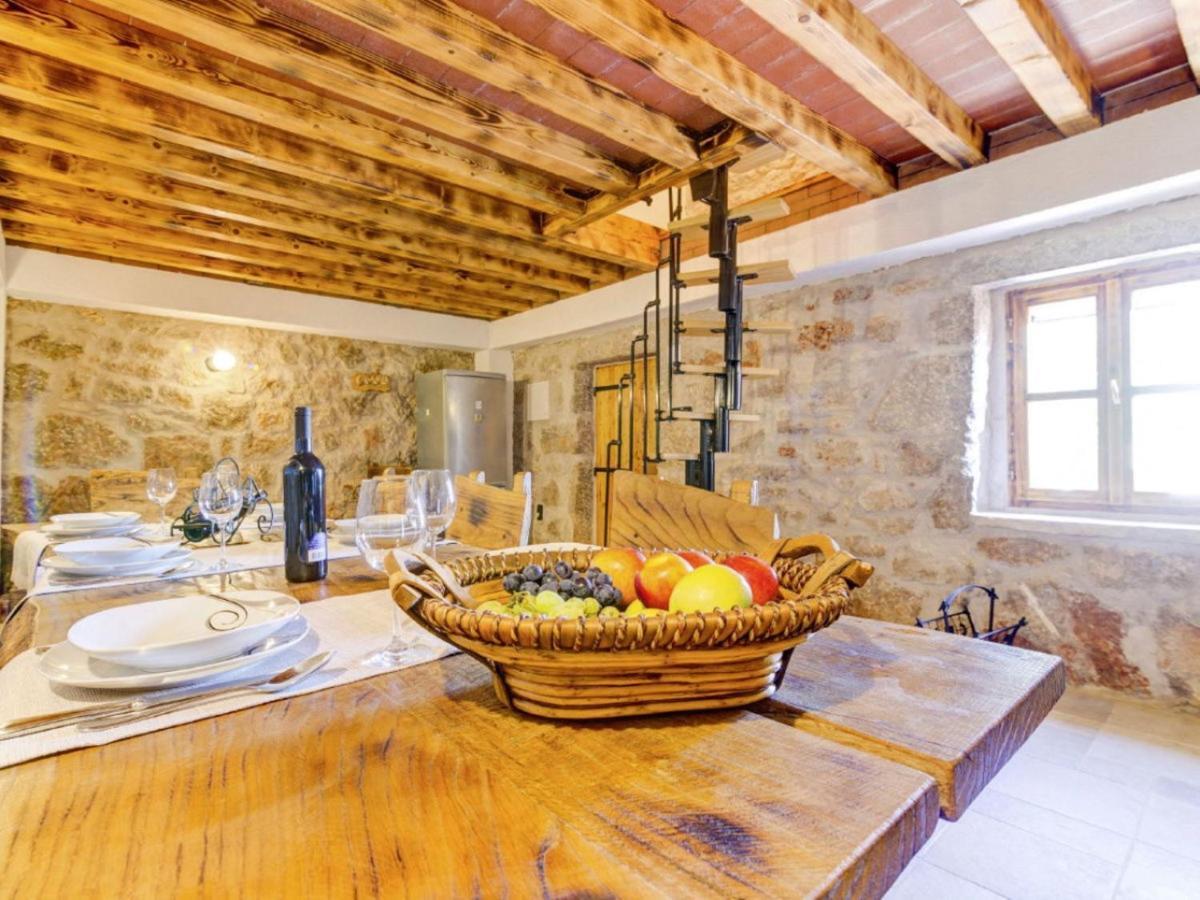 Lovely Holiday Home In Starigrad Extérieur photo