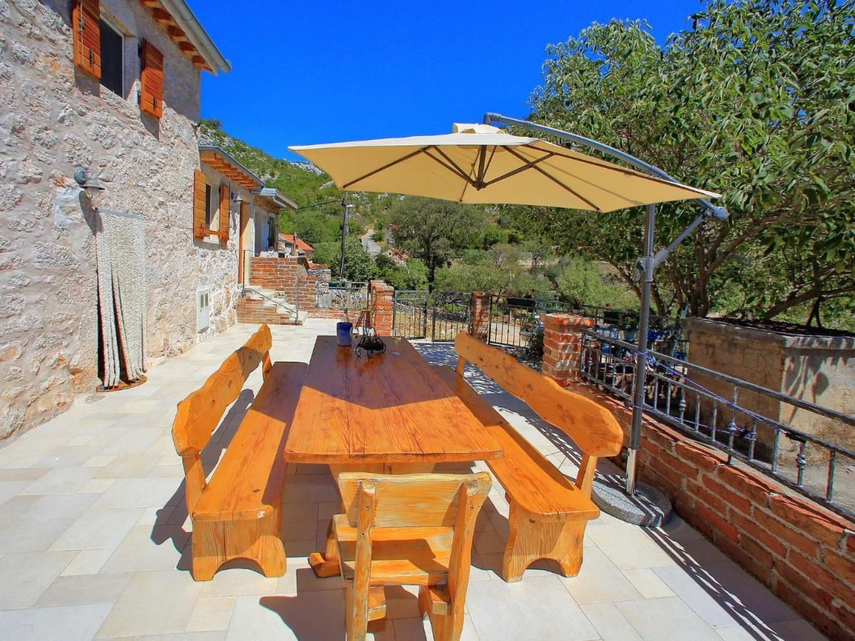 Lovely Holiday Home In Starigrad Extérieur photo